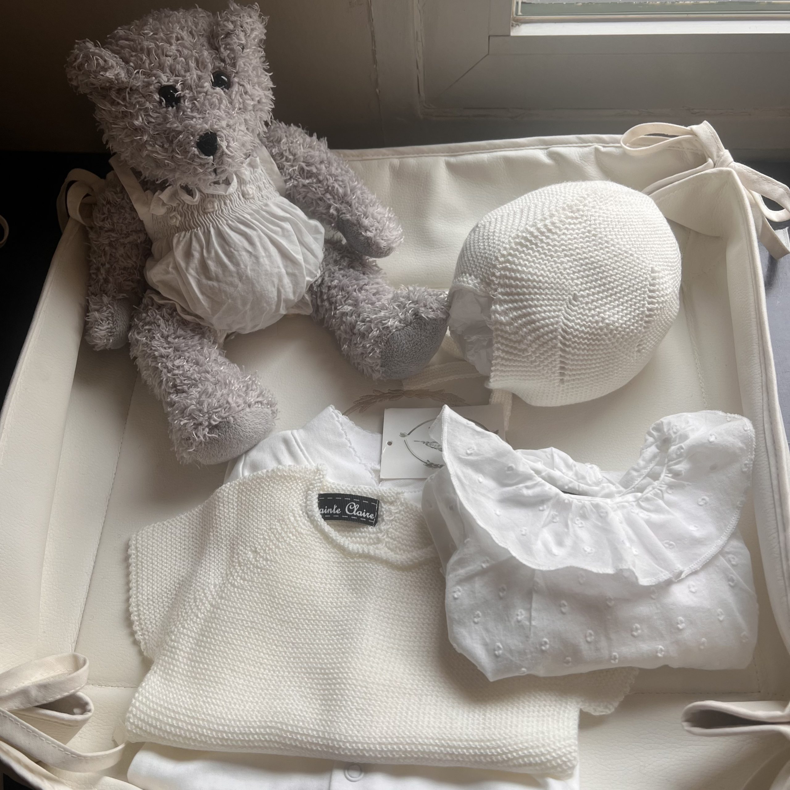 sainteclaire.es invierno baby gifting white